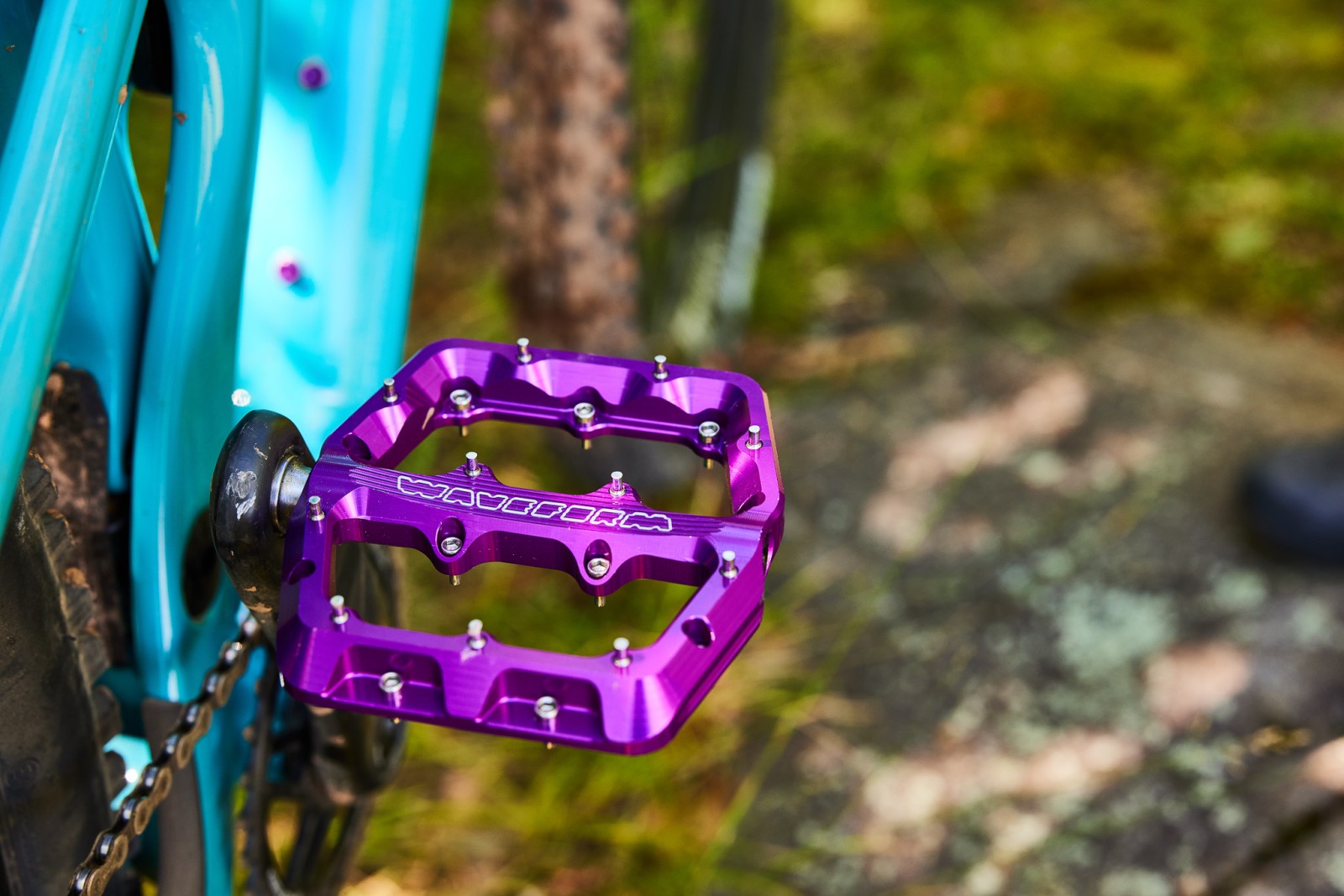 Wolf Tooth Introduces Waveform Aluminum Pedals Mountain Bike Press